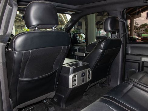 Used 2015 Ford F150 Lariat image 19