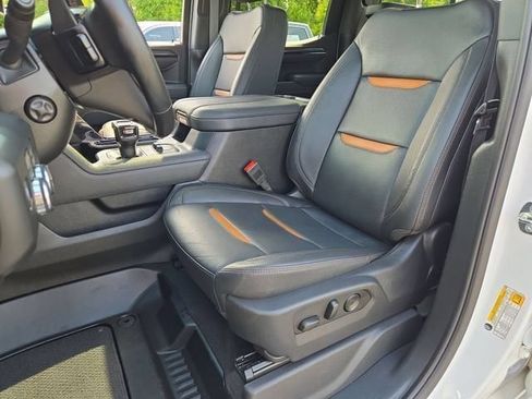 Used 2025 GMC Sierra 1500 AT4 w/ AT4 Premium Package AWD/4WD image 21