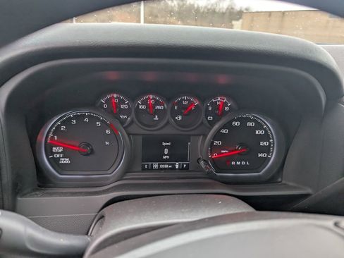 Used 2024 Chevrolet Silverado 1500 Custom Trail Boss w/ LPO, Dark Essentials Package image 19