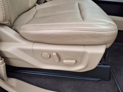 Used 2019 Ford F150 Lariat w/ Equipment Group 502A Luxury image 14