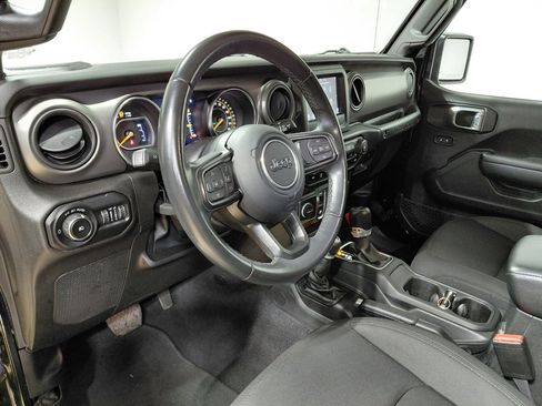 Used 2022 Jeep Wrangler Sport S image 23