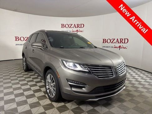 Used 2017 Lincoln MKC Reserve image 1