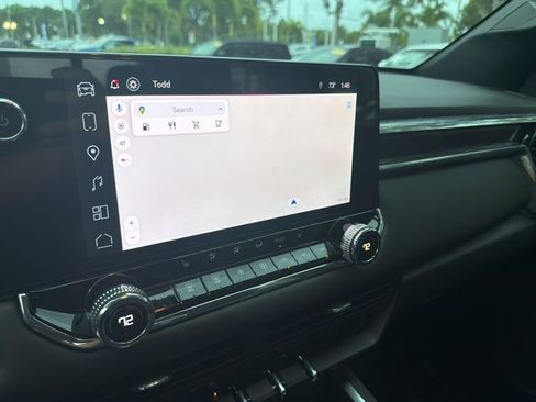 Used 2024 GMC Canyon Elevation w/ Elevation Premium Package image 12