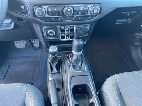 New 2026 Jeep Gladiator Sport AWD/4WD image 17