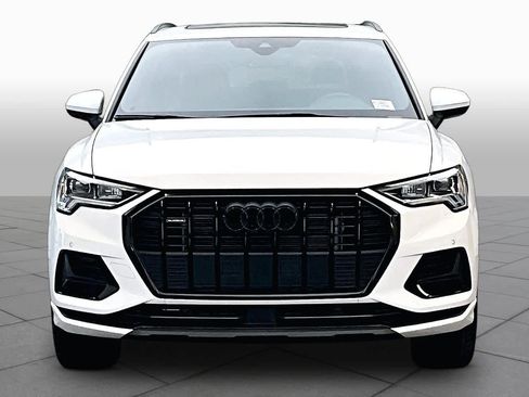Used 2024 Audi Q3 2.0T Premium w/ Convenience Package AWD/4WD image 4
