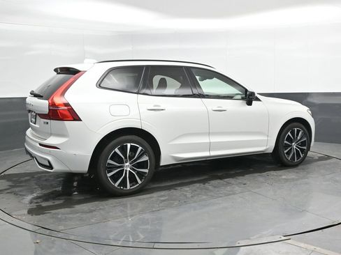 Used 2024 Volvo XC60 B5 Plus w/ Protection Package Premier image 2