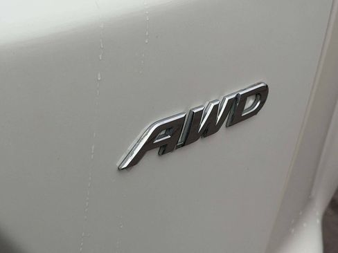 Used 2017 Honda CR-V LX image 6