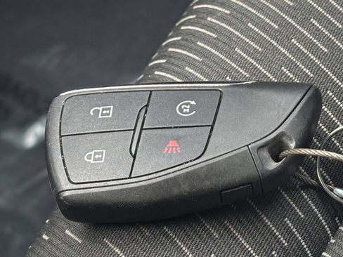 Used 2025 Chevrolet Equinox LT FWD image 21