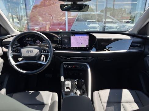 Certified 2025 Audi Q5 Premium w/ Convenience Package AWD/4WD image 10