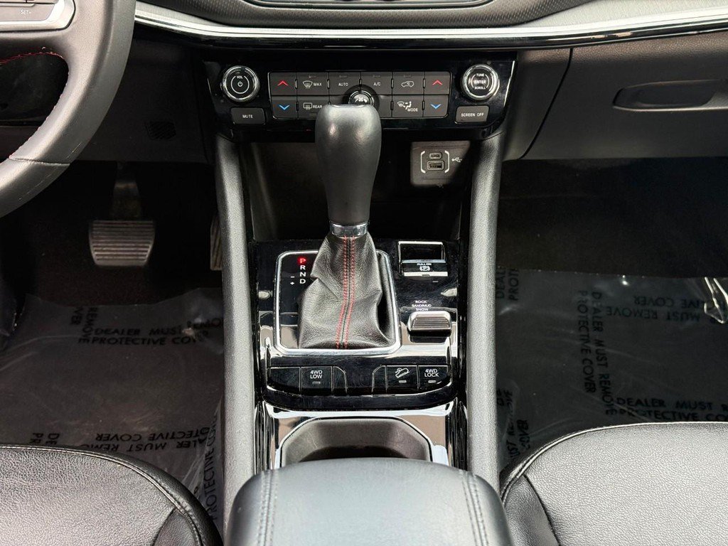Used 2023 Jeep Compass Trailhawk AWD/4WD image 18