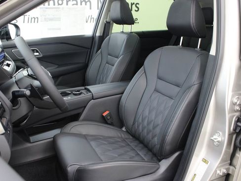 New 2026 Nissan Rogue Platinum w/ Platinum Premium Package image 15