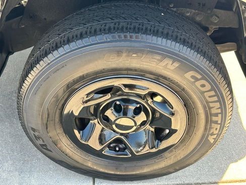 Used 2020 Toyota Tacoma SR w/ SR Convenience Package image 20