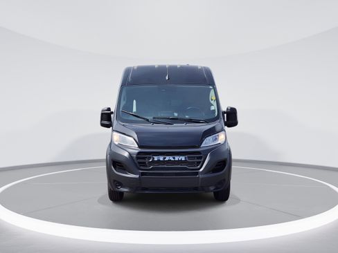 Used 2025 RAM ProMaster 2500 FWD image 2