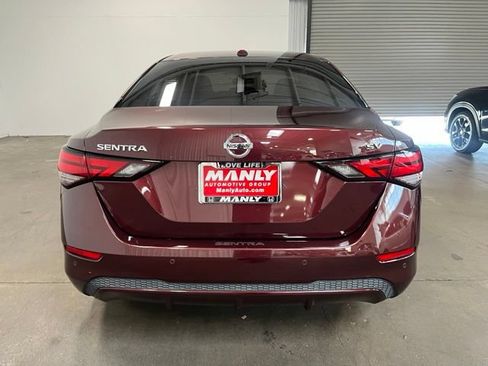 Used 2021 Nissan Sentra SV FWD image 4