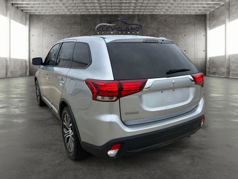 Used 2016 Mitsubishi Outlander ES image 5