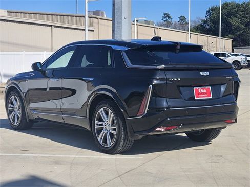 Used 2024 Cadillac Lyriq Tech image 4