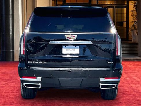 New 2026 Cadillac Escalade ESV Base w/ LPO, Floor Liner Package image 5