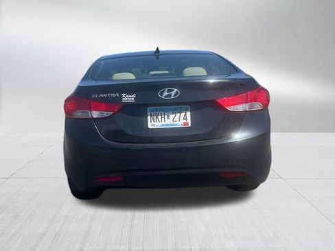 Used 2013 Hyundai Elantra GLS w/ Preferred Pkg FWD image 6