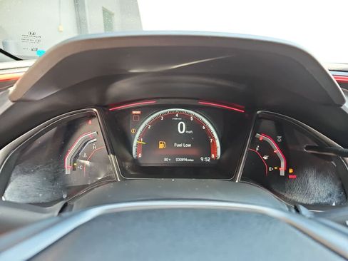 Used 2018 Honda Civic Type R image 22