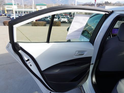 Certified 2024 Toyota Corolla SE image 18