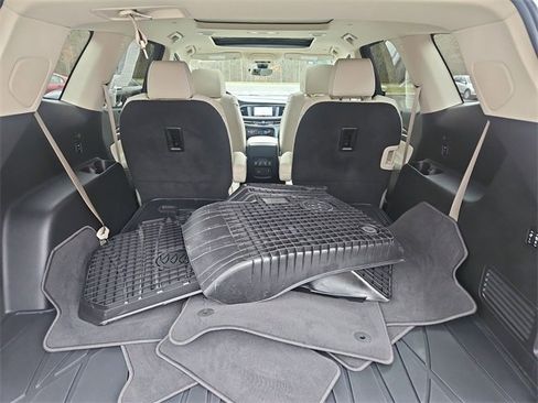Certified 2023 Buick Enclave Avenir w/ Avenir Technology Package image 27