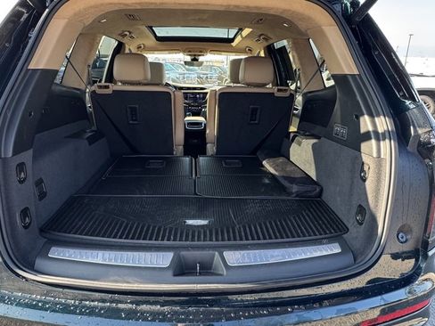 Used 2025 Cadillac XT6 Sport w/ Platinum Package image 14
