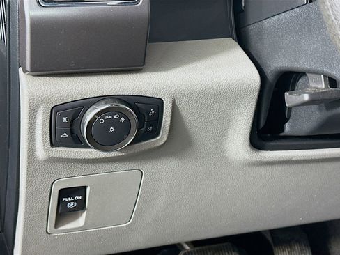 Used 2019 Ford F150 XLT w/ XTR Package AWD/4WD image 13