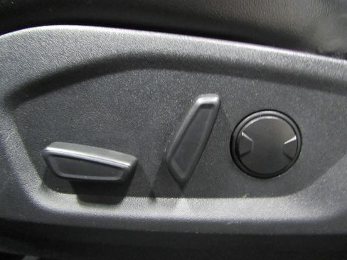 Used 2024 Ford Edge SEL AWD/4WD image 21