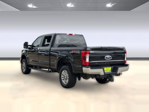 Used 2019 Ford F250 XL w/ STX Appearance Package AWD/4WD image 3