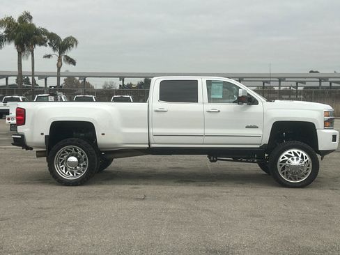 Used 2015 Chevrolet Silverado 3500 High Country w/ Duramax Plus Package image 3