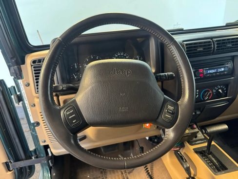 Used 2000 Jeep Wrangler Sahara AWD/4WD image 10