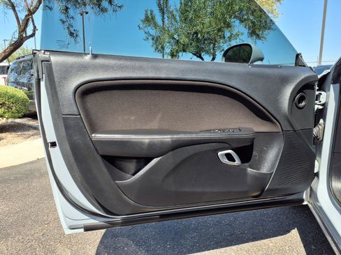 Used 2020 Dodge Challenger SXT RWD image 17