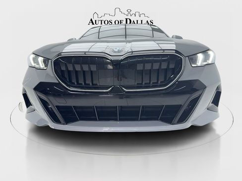 Used 2026 BMW 530i w/ M Sport Package RWD image 4
