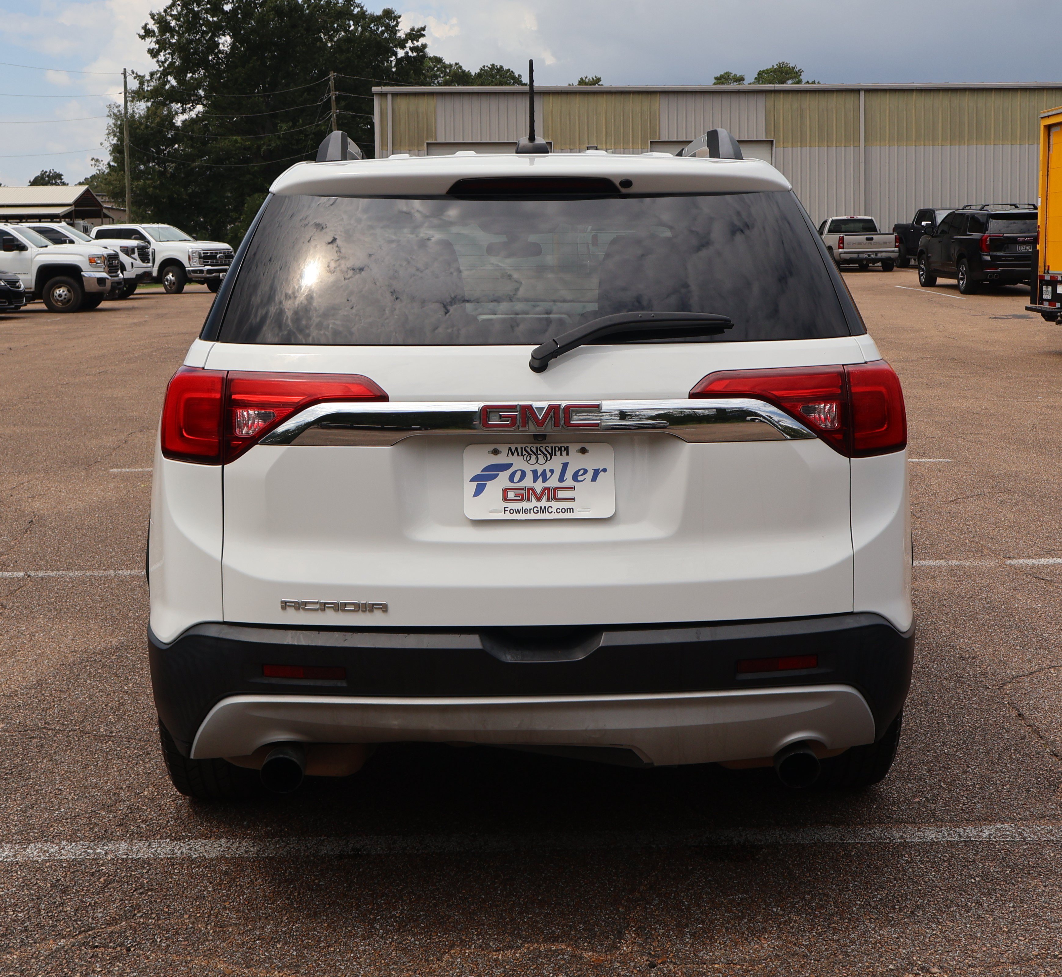 Used 2019 GMC Acadia SLE FWD image 5
