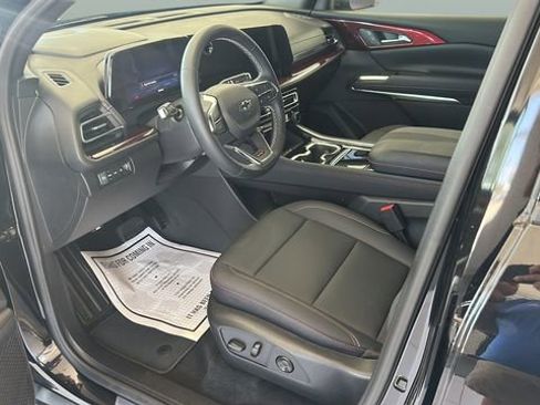 Used 2026 Chevrolet Traverse Z71 AWD/4WD image 7