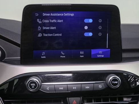 Used 2022 Ford Escape SE w/ Cold Weather Package FWD image 21