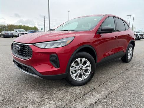 Used 2026 Ford Escape Active w/ Cold Weather Package AWD/4WD image 3