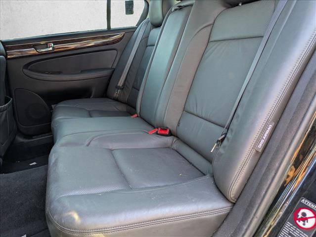 Used 2011 Hyundai Genesis 3.8 RWD image 12