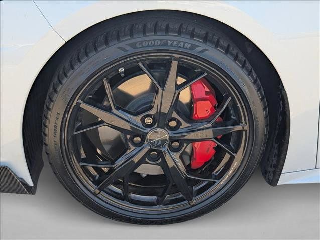 Used 2022 Chevrolet Corvette Stingray Premium Cpe w/ Z51 Performance Package RWD image 20