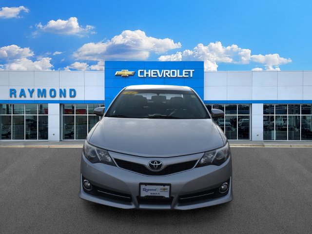 Used 2014 Toyota Camry SE FWD image 8