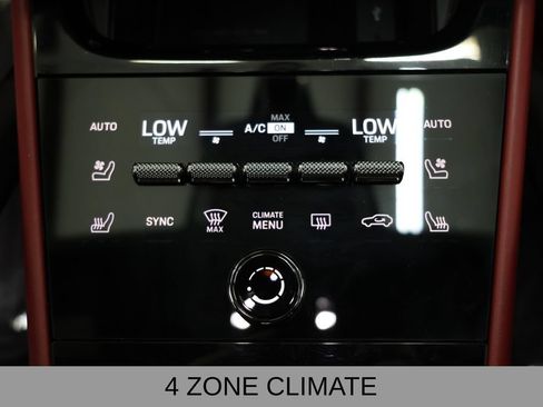 Used 2024 Porsche Cayenne Turbo GT AWD/4WD image 29