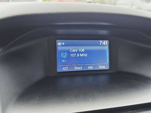 Used 2014 Ford Focus SE w/ SE Winter Package FWD image 16