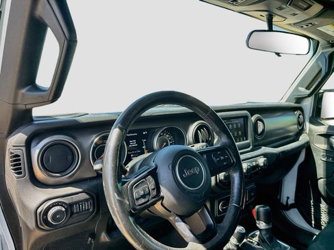 Used 2019 Jeep Wrangler Unlimited Sport S AWD/4WD image 11