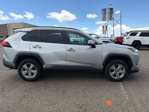 Used 2025 Toyota RAV4 XLE FWD image 4