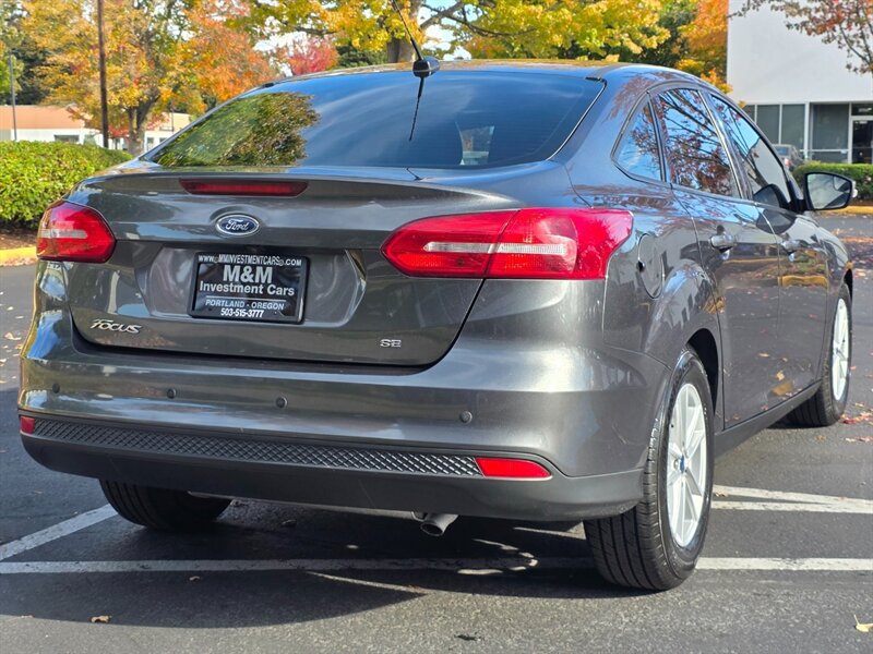 Used 2018 Ford Focus SE w/ Cold Weather Package FWD image 8