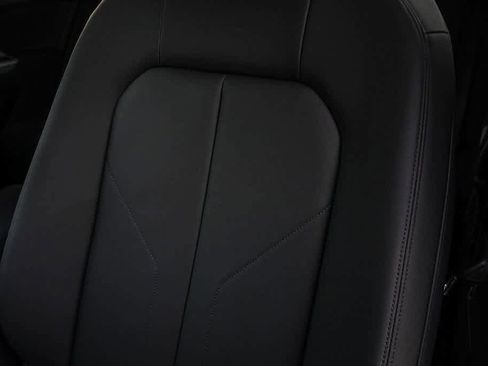 New 2025 Audi Q3 2.0T Premium image 28