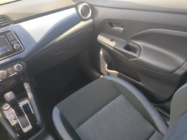 Used 2025 Nissan Versa SV w/ Trunk Package FWD image 17