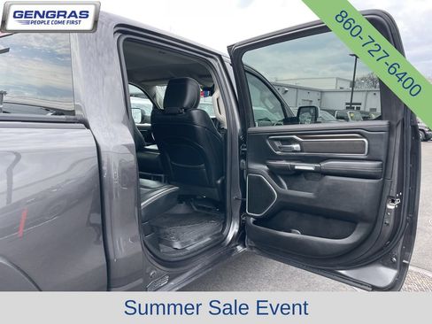 Used 2022 RAM 1500 Laramie AWD/4WD image 17