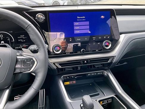 New 2025 Lexus TX 500h AWD image 7