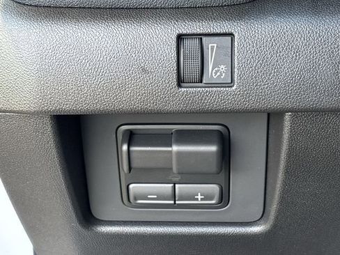 New 2026 GMC Canyon Elevation w/ Convenience Package image 18